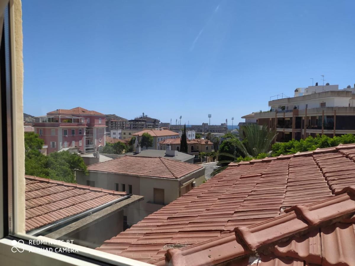 Ethos Rooms Cagliari Buitenkant foto
