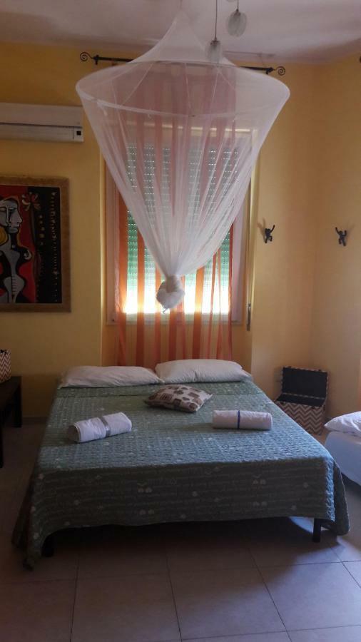 Ethos Rooms Cagliari Buitenkant foto