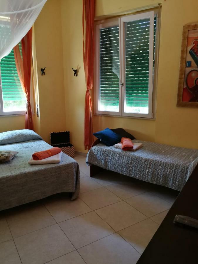 Ethos Rooms Cagliari Buitenkant foto